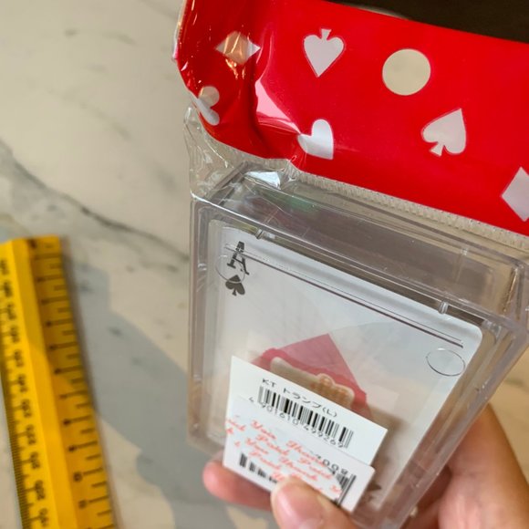 VINTAGE 1997 HELLO KITTY PLAYING CARDS UNOPENED - Picture 5 of 6